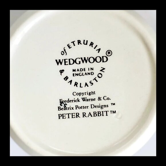 Set of 2 Vintage 1970's Wedgwood Potter Peter Rabbit Baby Mugs - Picture 5 of 5